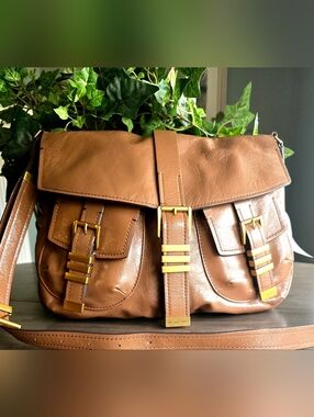 Michael KorsDarrington Large Crackled Leather Shoulder Bag With COA